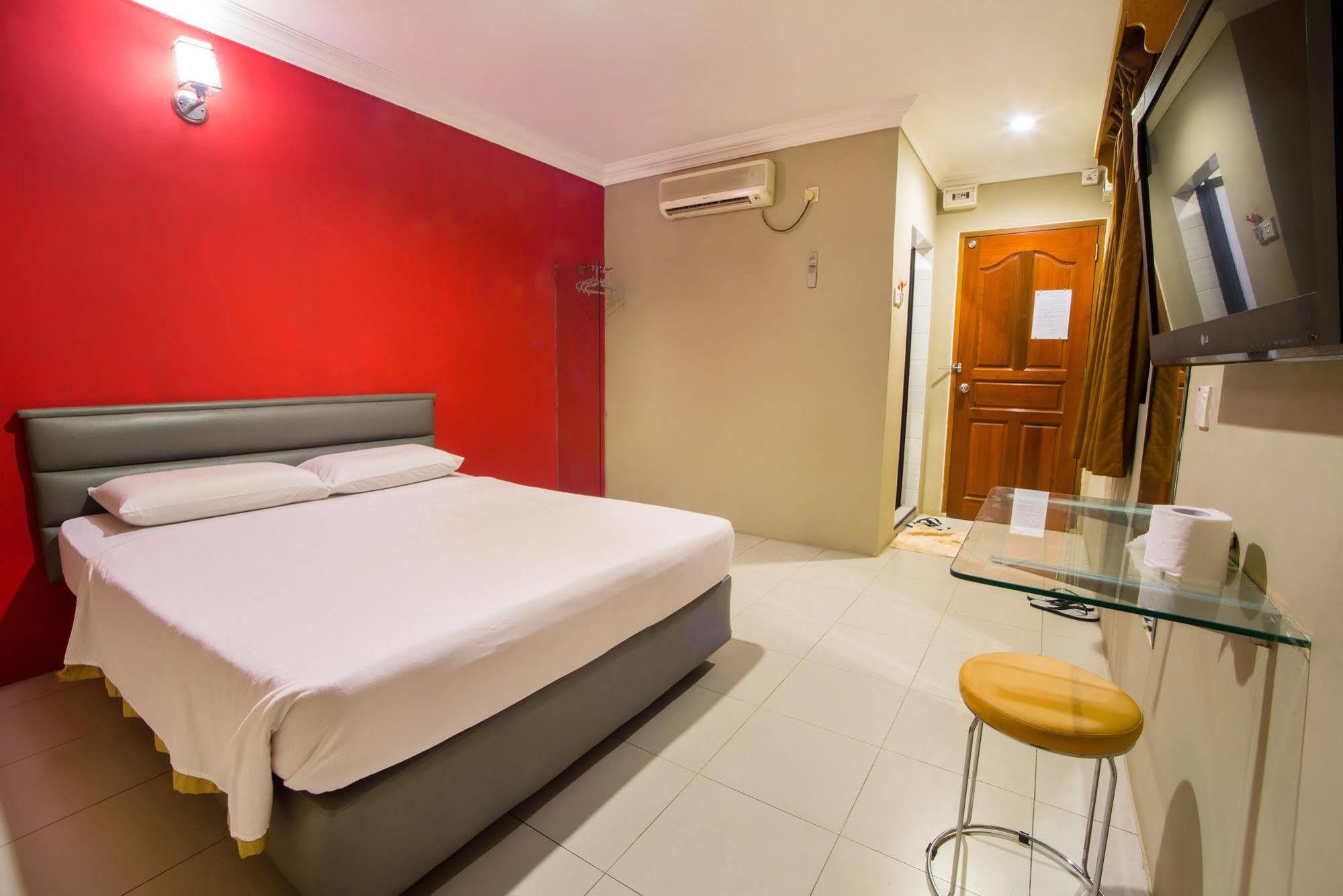 Dju Dju Hotel Batam Bagian luar foto