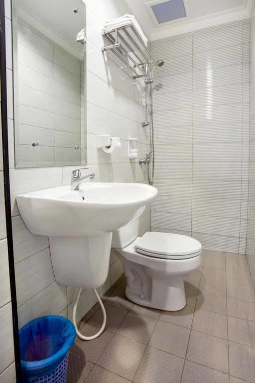 Dju Dju Hotel Batam Bagian luar foto